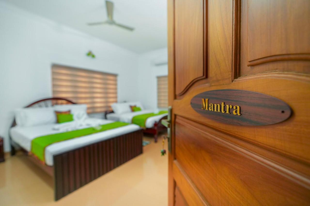 Parudeesa - Heavenly- Luxurious Palace Look-Near Cbd - Kerala - India With Breakfast Kāladi Zimmer foto